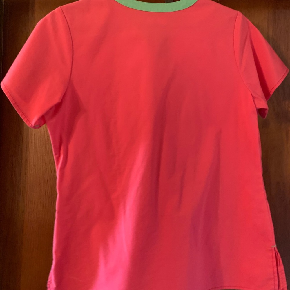 WonderWinks flex coral scrub top - Picture 2 of 4